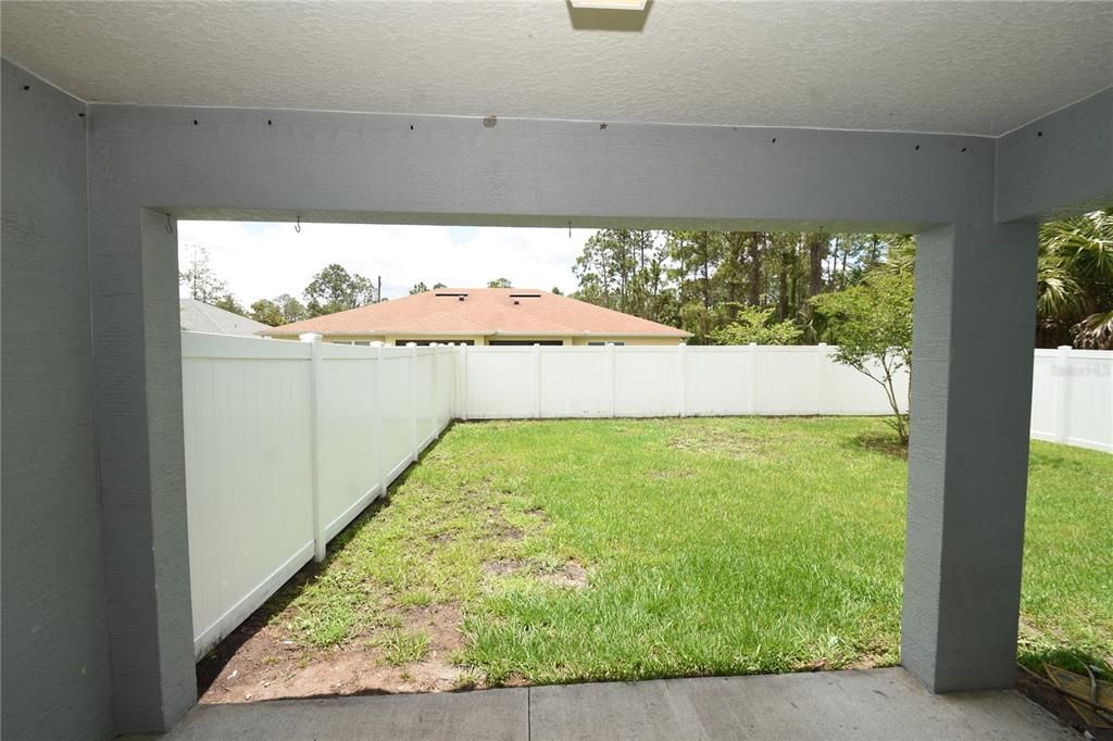 For Rent: $1,800 (3 beds, 2 baths, 1211 Square Feet)