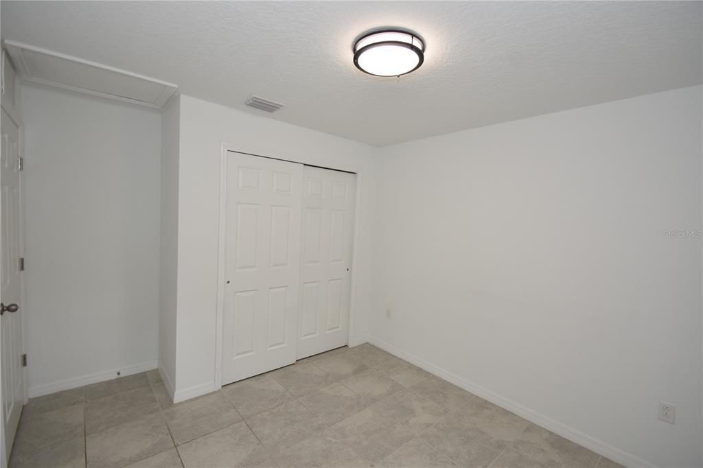For Rent: $1,800 (3 beds, 2 baths, 1211 Square Feet)