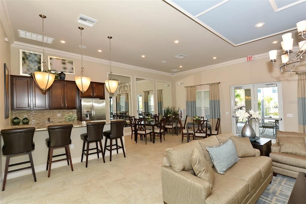 Activo con contrato: $468,000 (3 camas, 2 baños, 1844 Pies cuadrados)
