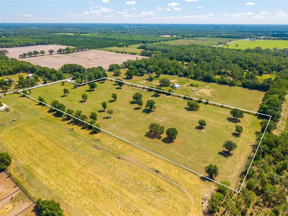 待售: $560,000 (15.41 acres)