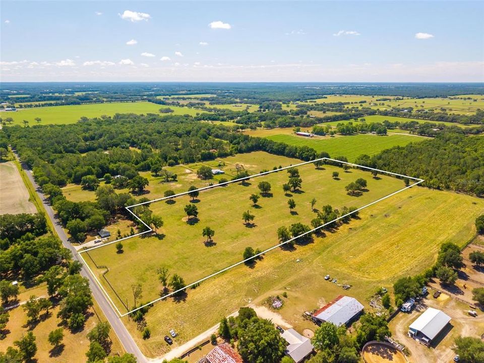 待售: $560,000 (15.41 acres)