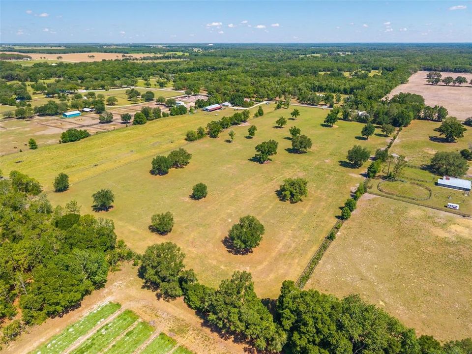 待售: $560,000 (15.41 acres)