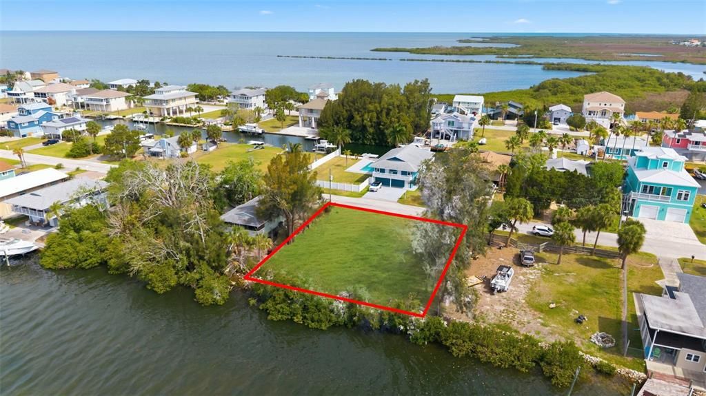 For Sale: $425,000 (0.23 acres)