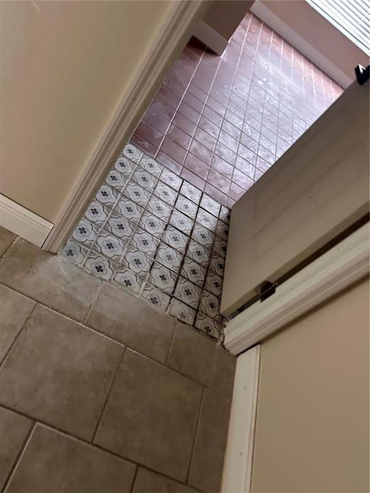 For Rent: $5,000 (6 beds, 4 baths, 2500 Square Feet)
