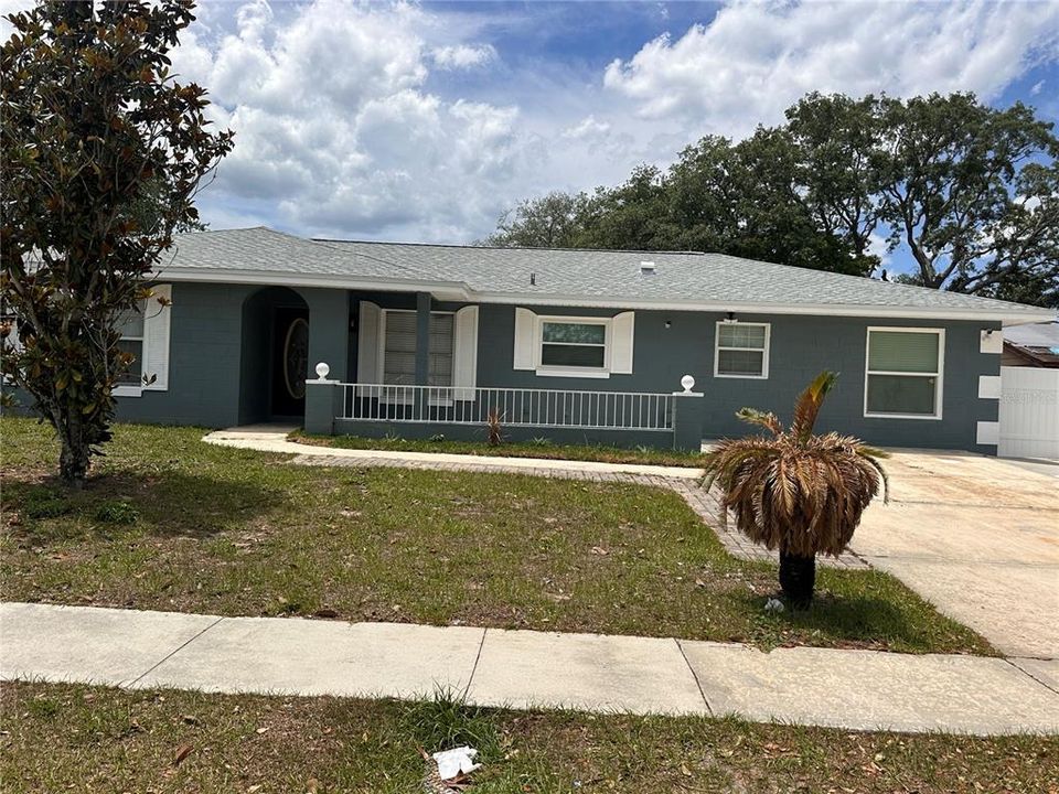 For Rent: $5,000 (6 beds, 4 baths, 2500 Square Feet)