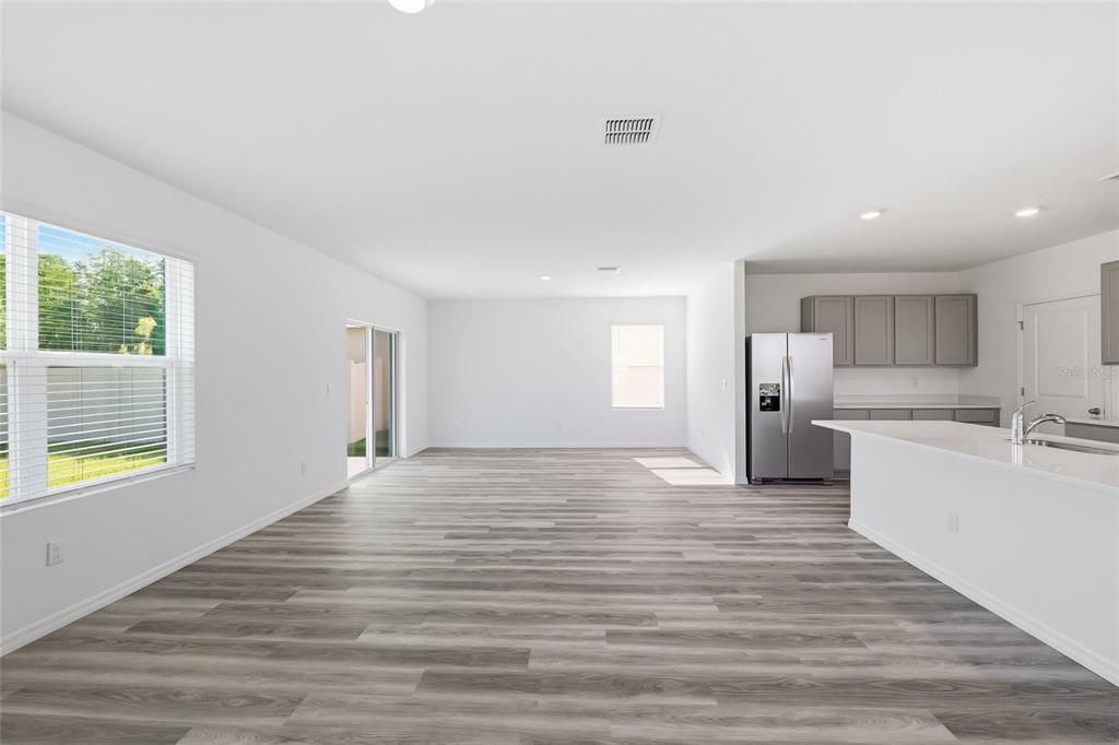 В аренду: $2,995 (4 спален, 2 ванн, 2260 Квадратных фут)