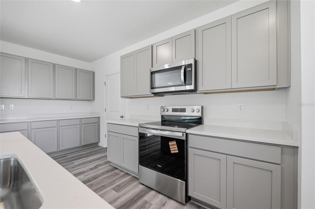 В аренду: $2,995 (4 спален, 2 ванн, 2260 Квадратных фут)