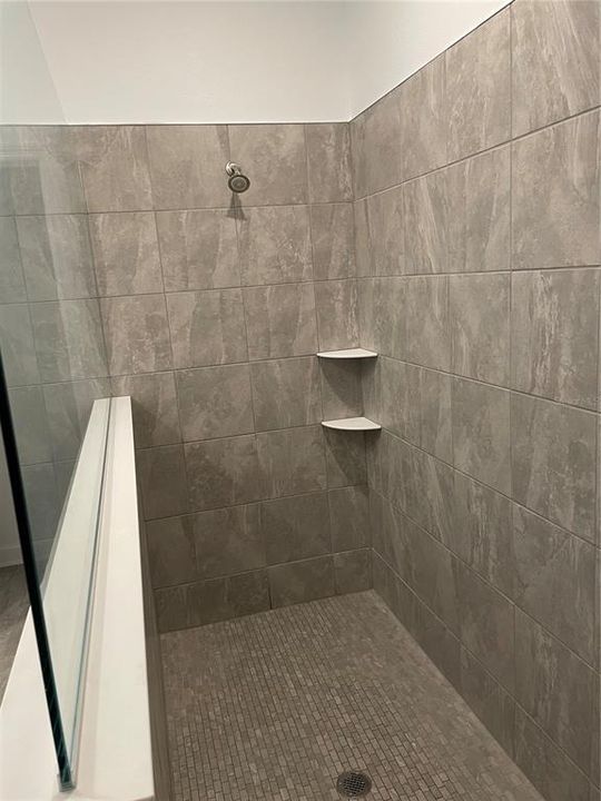 For Rent: $2,800 (4 beds, 3 baths, 2581 Square Feet)