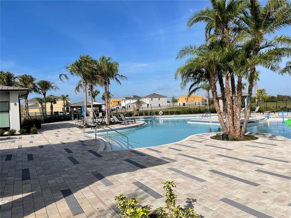 For Rent: $2,800 (4 beds, 3 baths, 2581 Square Feet)