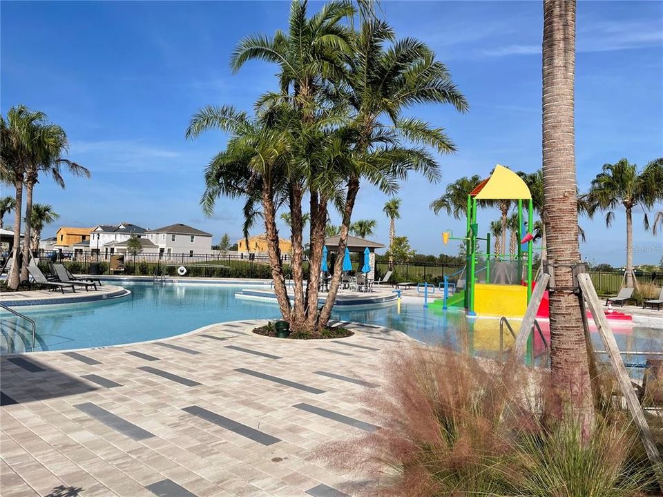For Rent: $2,800 (4 beds, 3 baths, 2581 Square Feet)