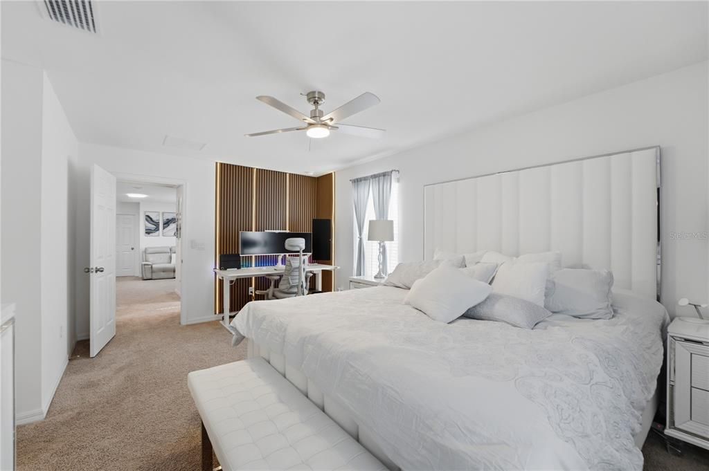 En Venta: $465,000 (4 camas, 2 baños, 2658 Pies cuadrados)