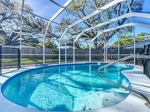 En Venta: $549,000 (4 camas, 3 baños, 1733 Pies cuadrados)