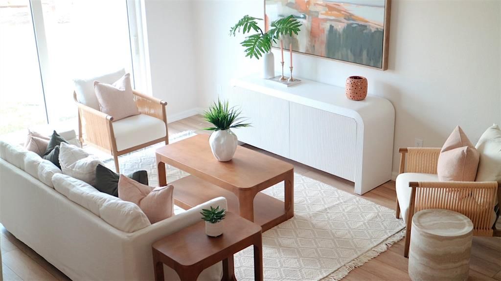 En Venta: $369,000 (3 camas, 2 baños, 1667 Pies cuadrados)