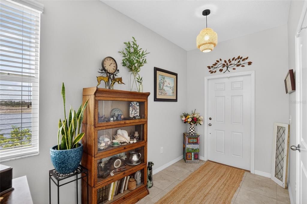 Active With Contract: $249,000 (2 beds, 2 baths, 1548 Square Feet)