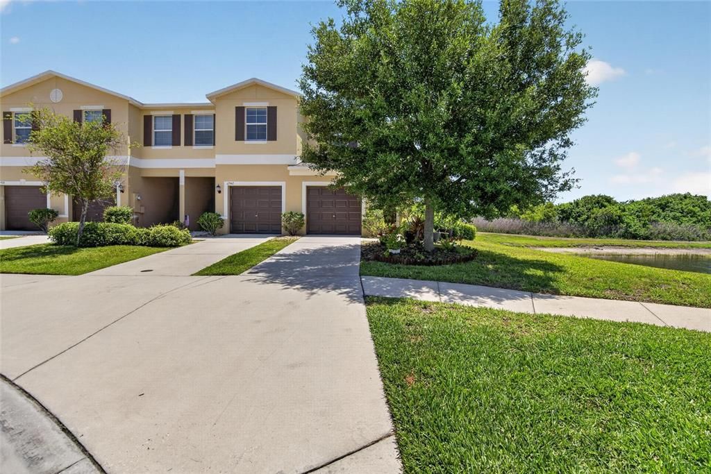 Active With Contract: $249,000 (2 beds, 2 baths, 1548 Square Feet)