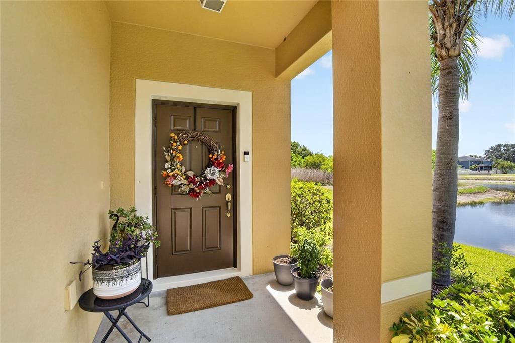 Active With Contract: $249,000 (2 beds, 2 baths, 1548 Square Feet)