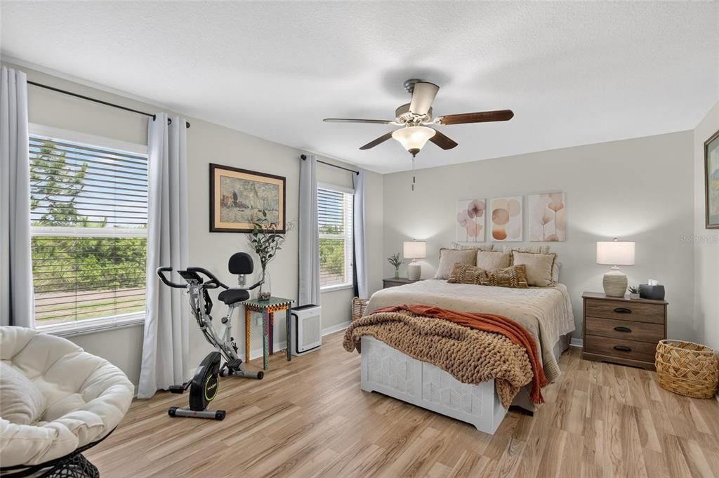 Active With Contract: $249,000 (2 beds, 2 baths, 1548 Square Feet)