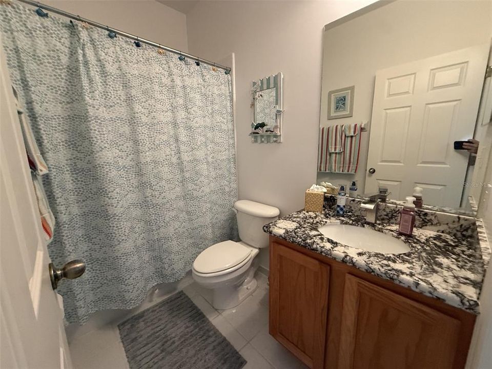 For Rent: $2,200 (3 beds, 2 baths, 1297 Square Feet)