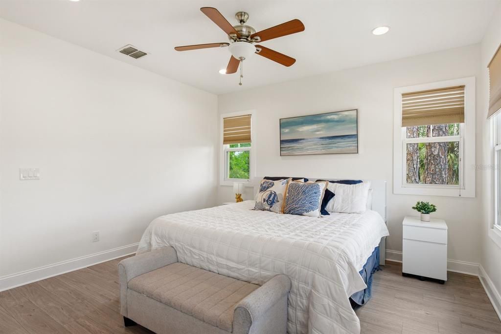 For Sale: $800,000 (3 beds, 2 baths, 2283 Square Feet)