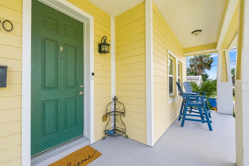 For Sale: $800,000 (3 beds, 2 baths, 2283 Square Feet)