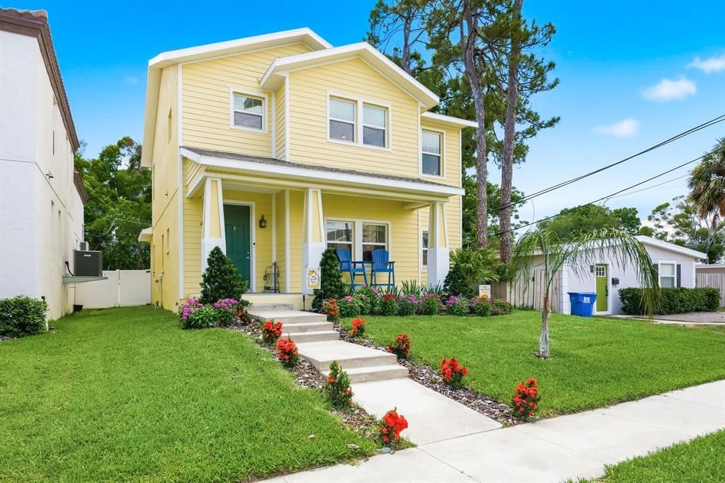 For Sale: $800,000 (3 beds, 2 baths, 2283 Square Feet)