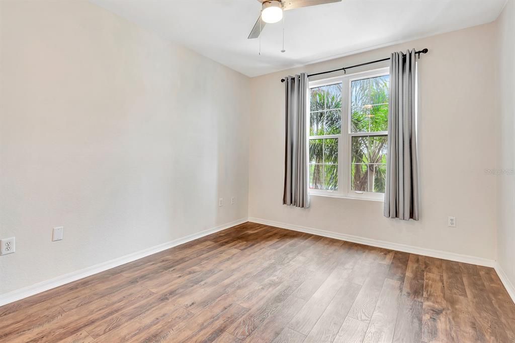 В аренду: $1,750 (1 спален, 1 ванн, 661 Квадратных фут)
