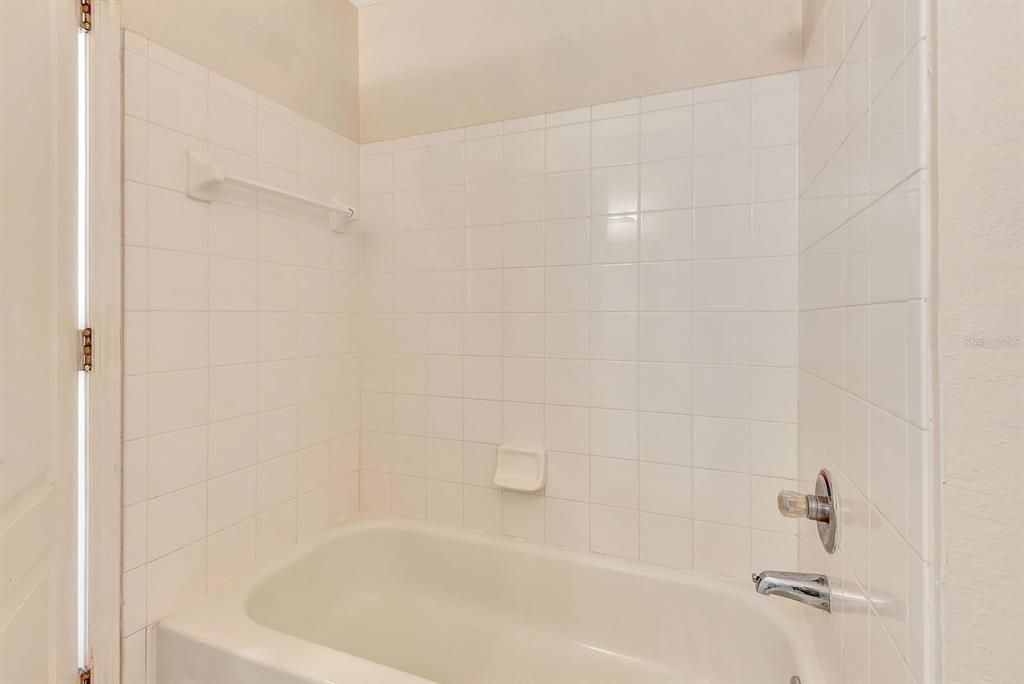 В аренду: $1,750 (1 спален, 1 ванн, 661 Квадратных фут)