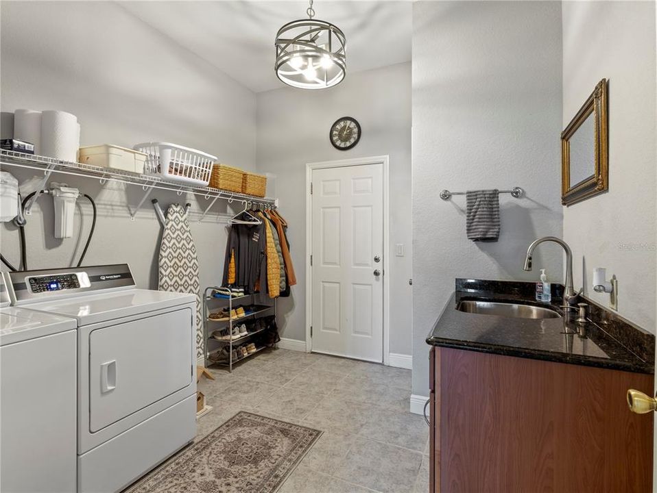 Active With Contract: $838,000 (4 beds, 3 baths, 3030 Square Feet)