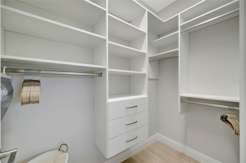 Activo con contrato: $1,325,000 (3 camas, 3 baños, 2257 Pies cuadrados)