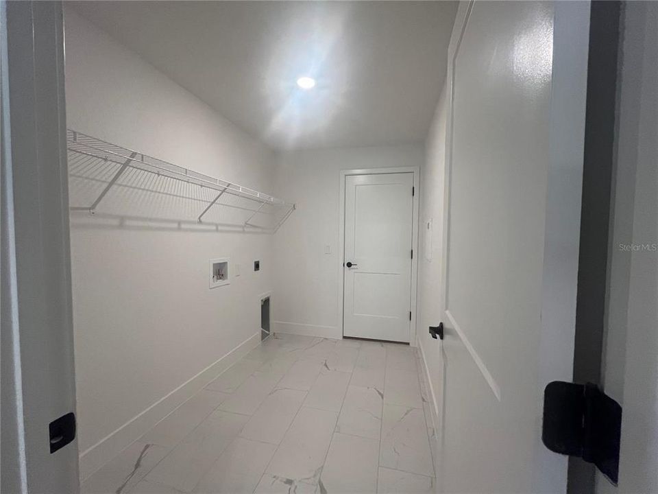 En Venta: $409,750 (4 camas, 2 baños, 2244 Pies cuadrados)