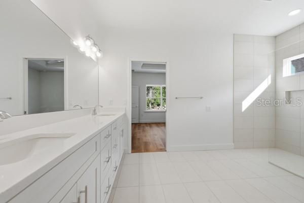 В аренду: $3,195 (3 спален, 2 ванн, 1700 Квадратных фут)
