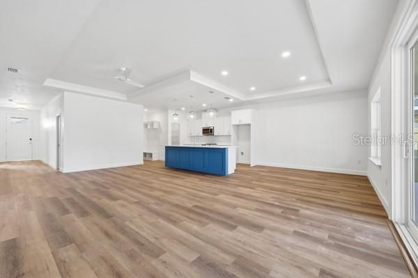 В аренду: $3,195 (3 спален, 2 ванн, 1700 Квадратных фут)