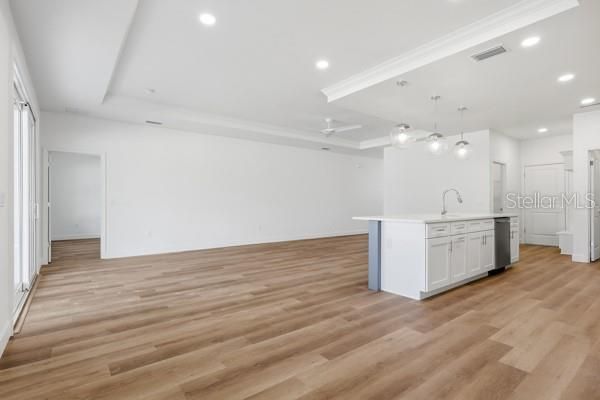 В аренду: $3,195 (3 спален, 2 ванн, 1700 Квадратных фут)