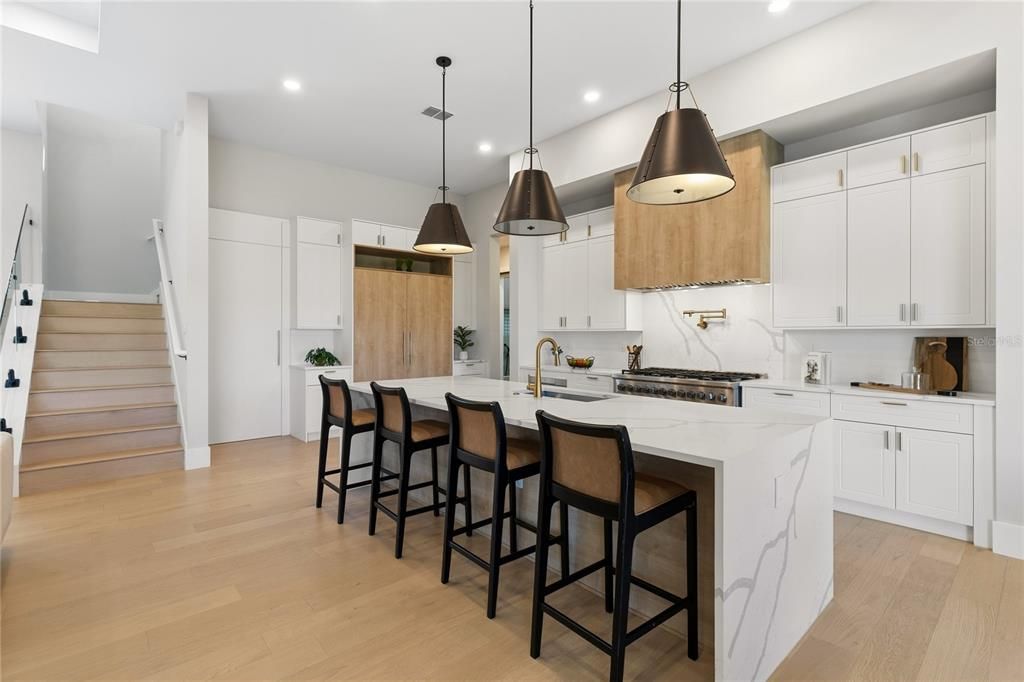 For Rent: $13,500 (4 beds, 4 baths, 3916 Square Feet)