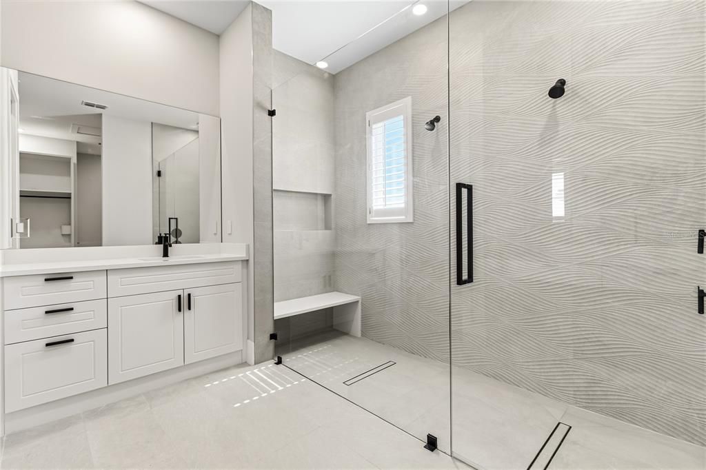 For Rent: $13,500 (4 beds, 4 baths, 3916 Square Feet)