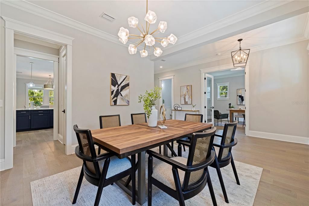 For Sale: $2,399,000 (5 beds, 4 baths, 3917 Square Feet)
