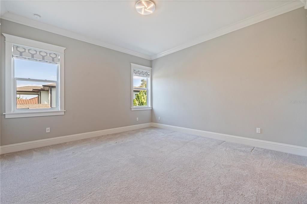 For Sale: $2,399,000 (5 beds, 4 baths, 3917 Square Feet)