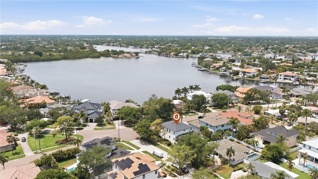 For Sale: $2,399,000 (5 beds, 4 baths, 3917 Square Feet)