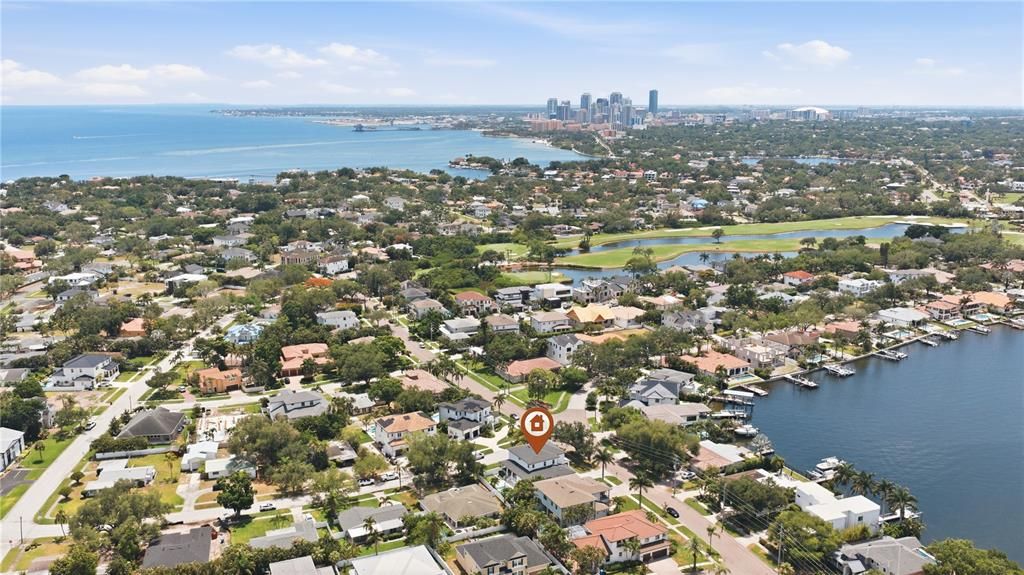 For Sale: $2,399,000 (5 beds, 4 baths, 3917 Square Feet)