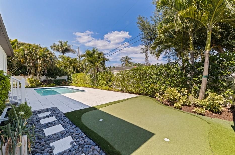 For Sale: $2,399,000 (5 beds, 4 baths, 3917 Square Feet)