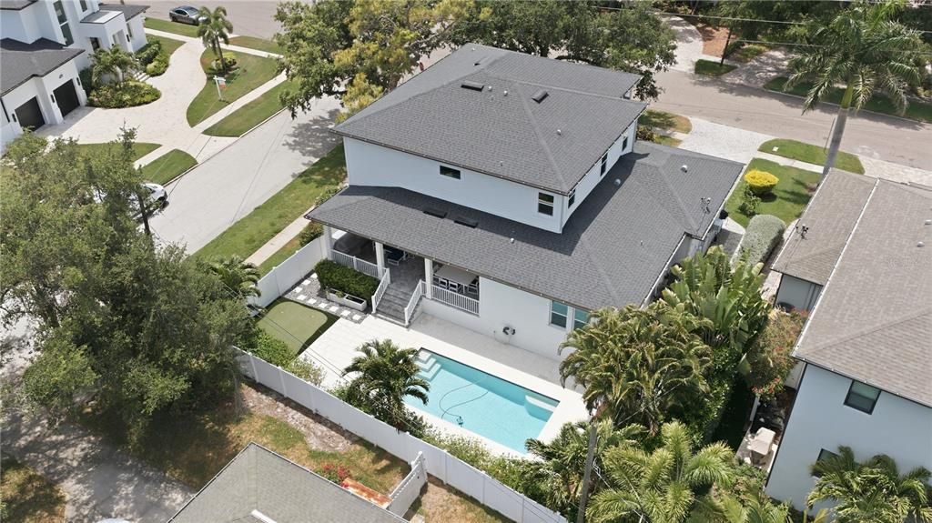 For Sale: $2,399,000 (5 beds, 4 baths, 3917 Square Feet)
