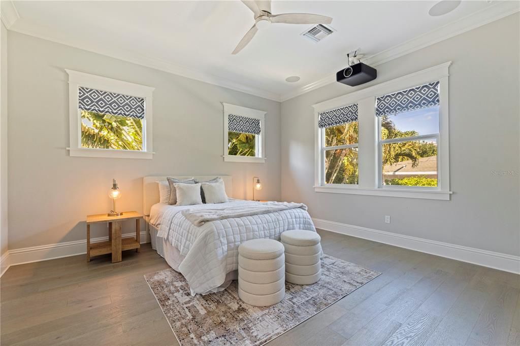 For Sale: $2,399,000 (5 beds, 4 baths, 3917 Square Feet)