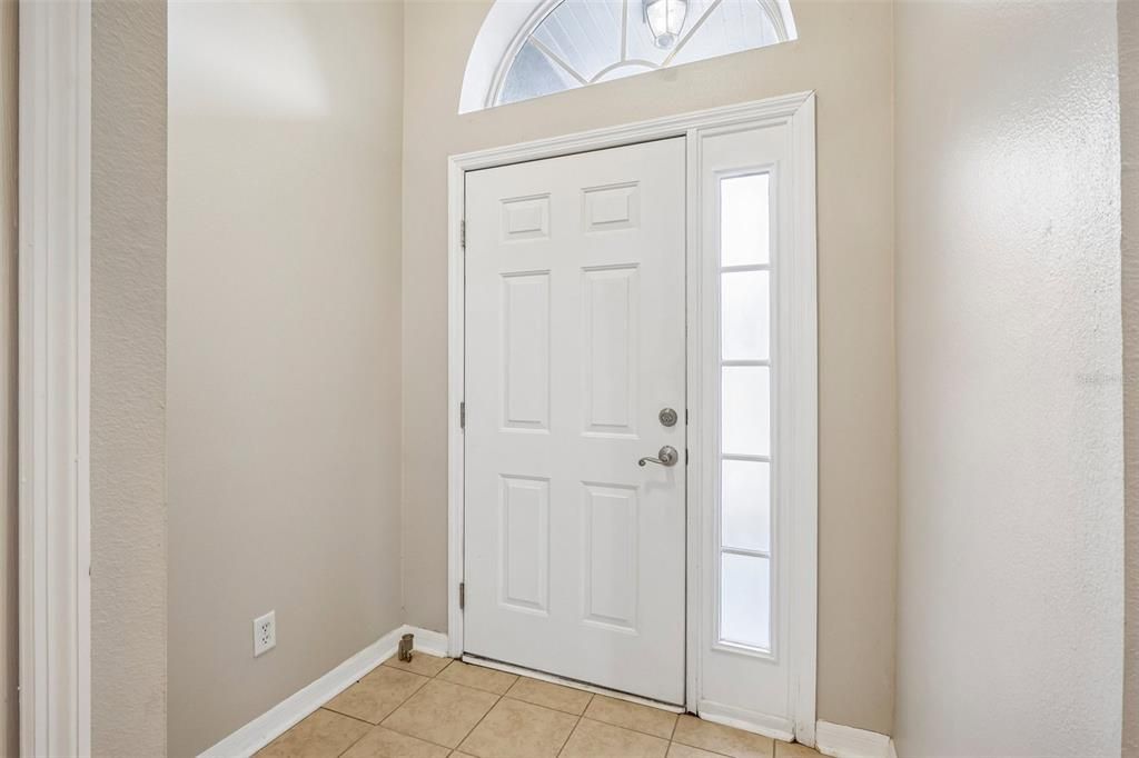 For Sale: $389,900 (4 beds, 2 baths, 1874 Square Feet)