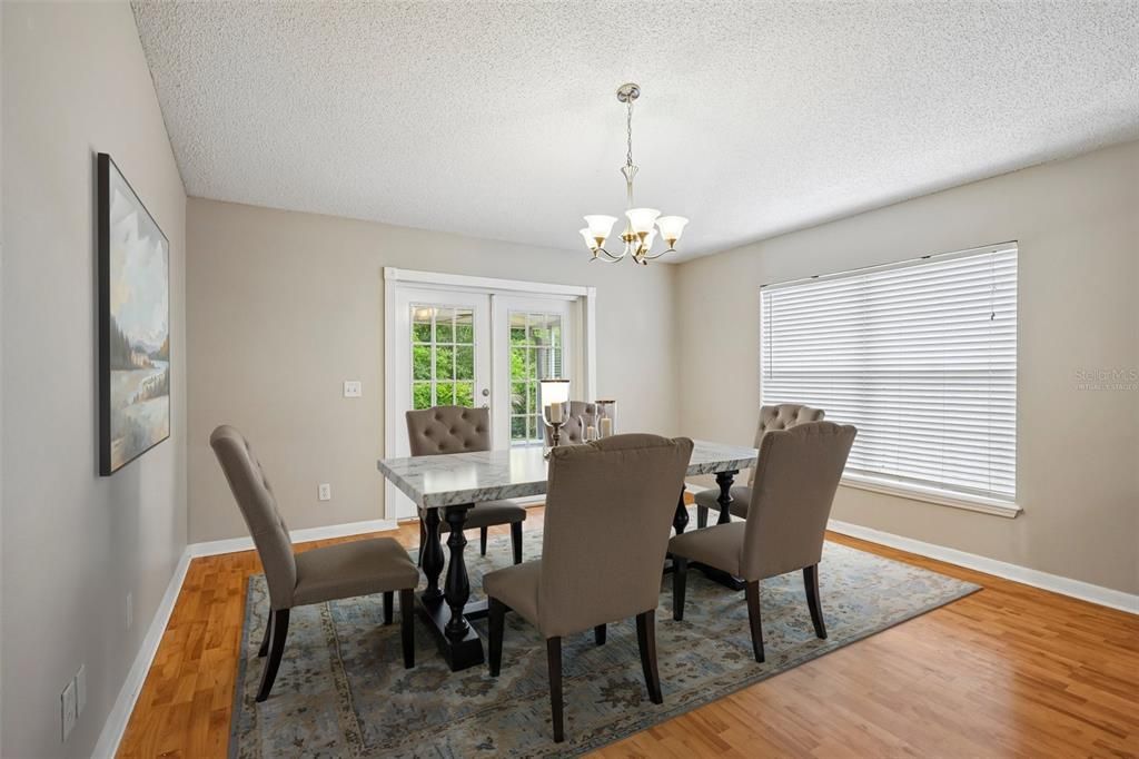 For Sale: $389,900 (4 beds, 2 baths, 1874 Square Feet)