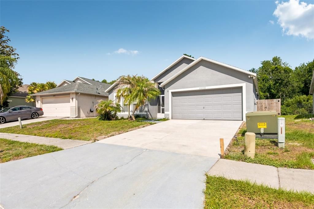 For Sale: $389,900 (4 beds, 2 baths, 1874 Square Feet)