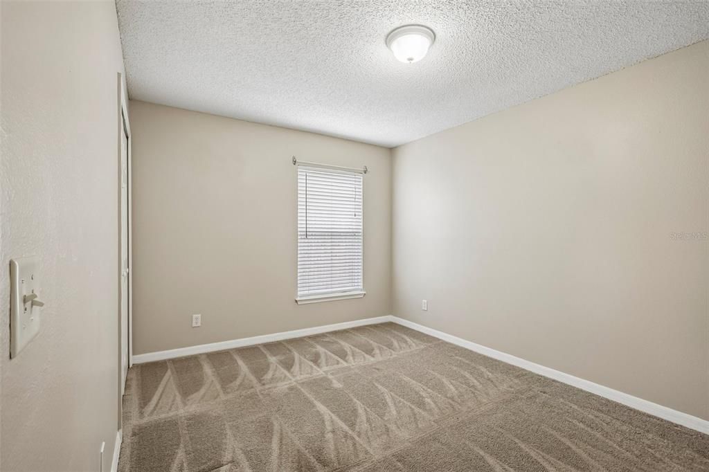 For Sale: $389,900 (4 beds, 2 baths, 1874 Square Feet)