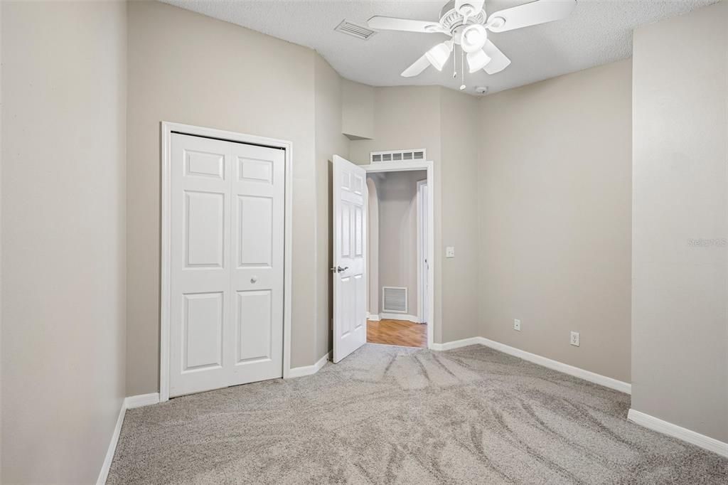 For Sale: $389,900 (4 beds, 2 baths, 1874 Square Feet)