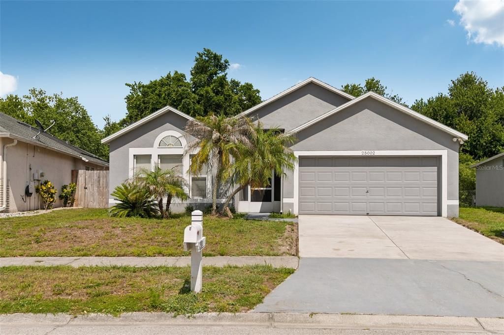 For Sale: $389,900 (4 beds, 2 baths, 1874 Square Feet)