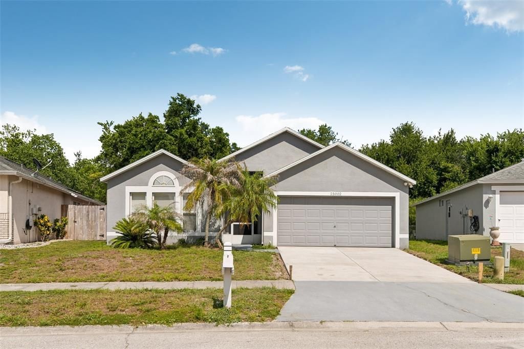 For Sale: $389,900 (4 beds, 2 baths, 1874 Square Feet)