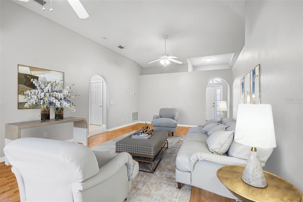 For Sale: $389,900 (4 beds, 2 baths, 1874 Square Feet)